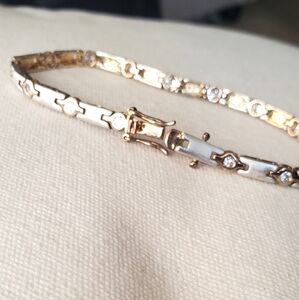 Beautiful costume jewelry bracelet